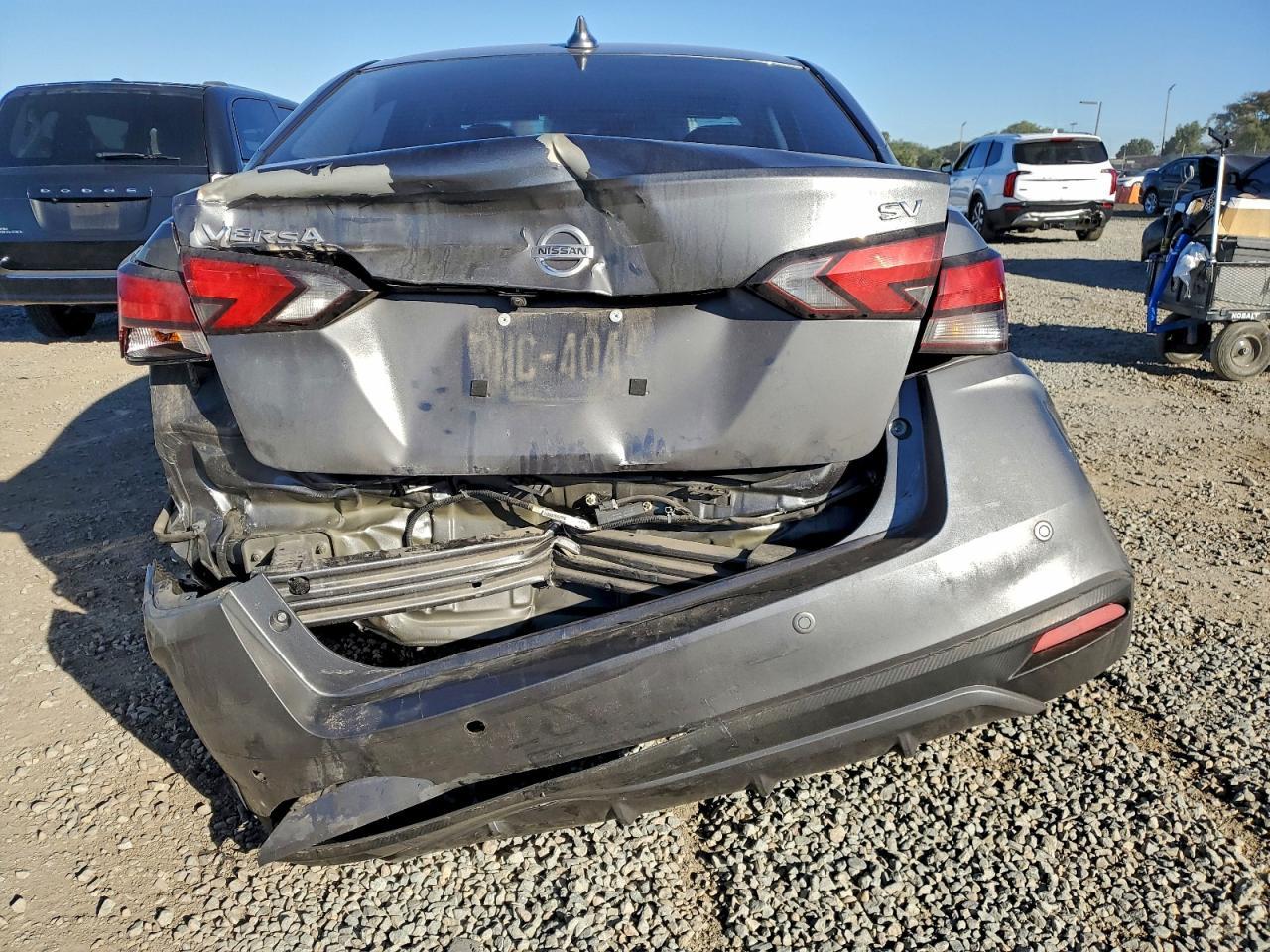 2021 Nissan Versa Sv - Фото 6