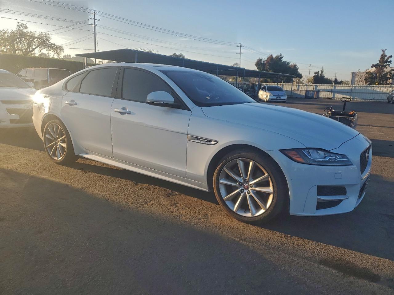 2016 Jaguar Xf R - Sport - Фото 4