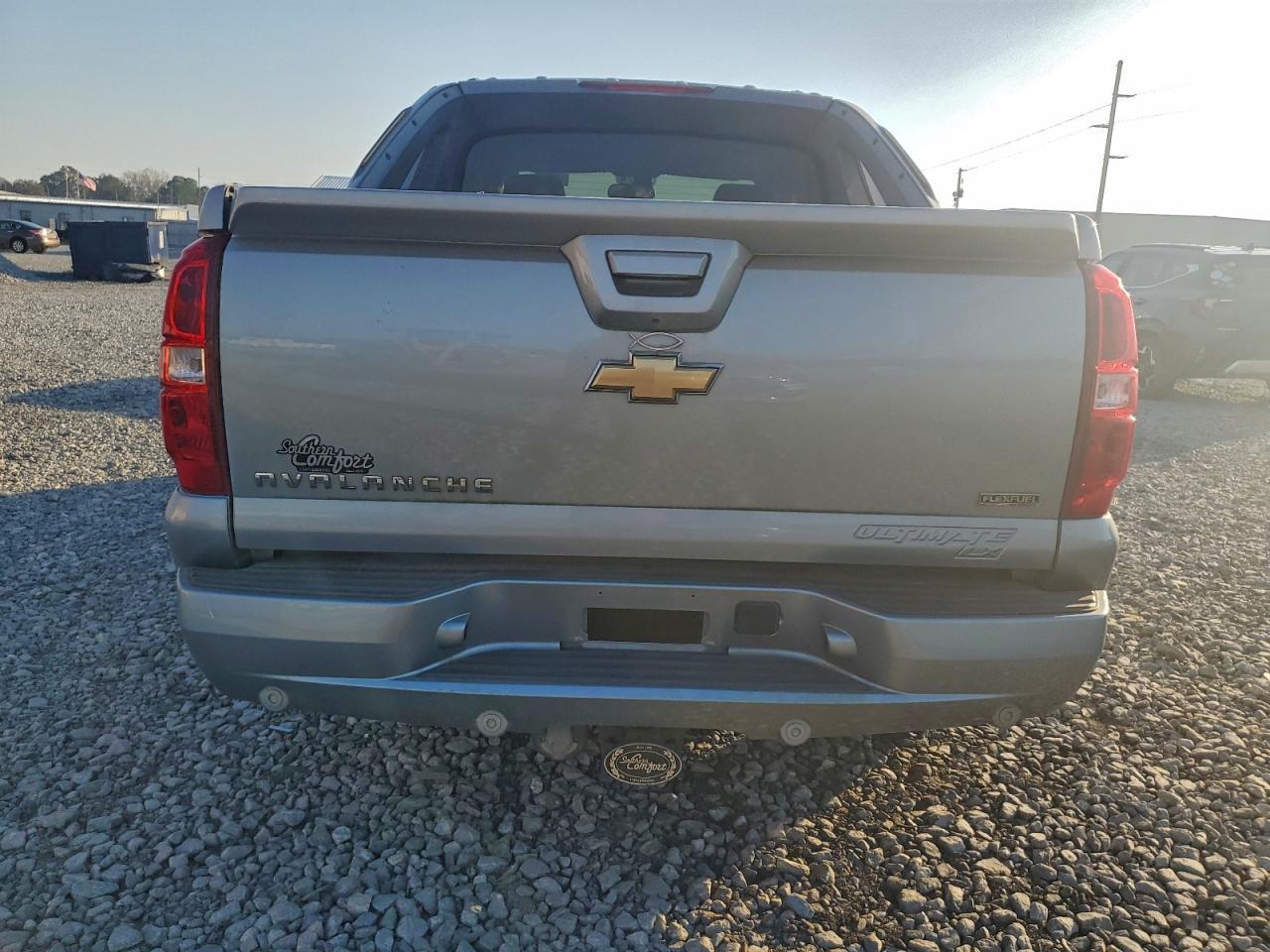 2007 Chevrolet Avalanche C1500 - Image 6