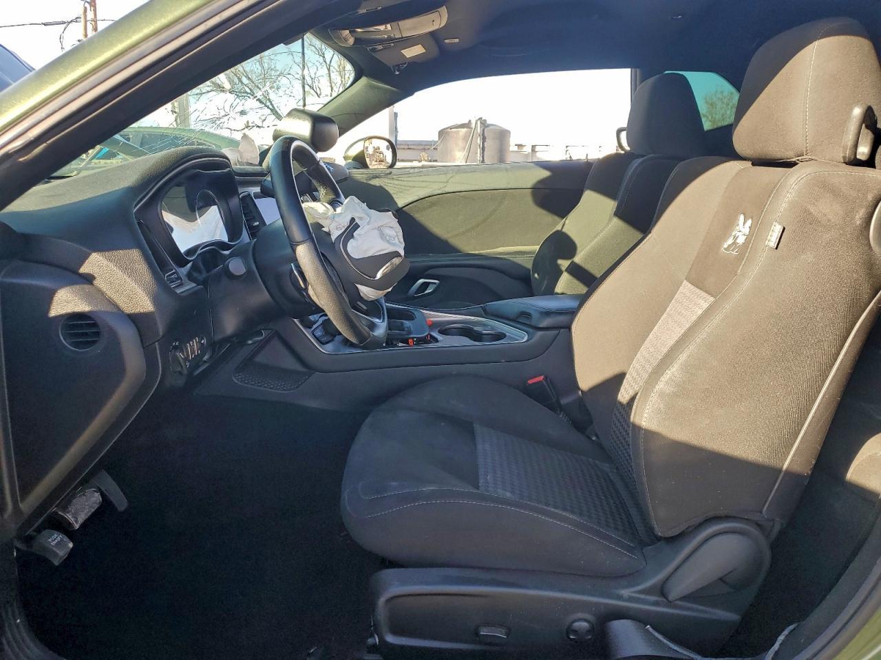 2022 Dodge Challenger R - Image 7