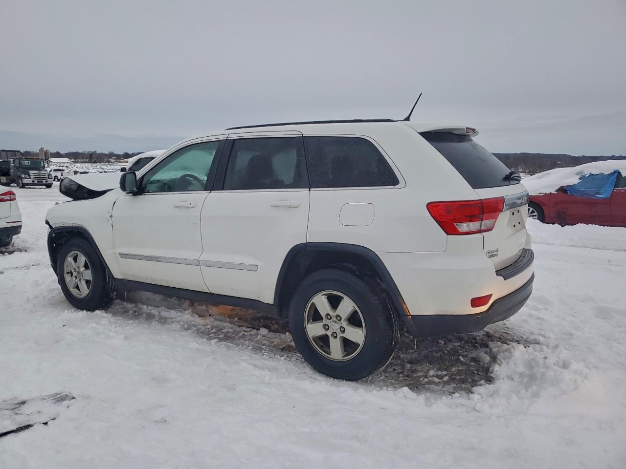 2013 Jeep Grand Cherokee Laredo - Image 2