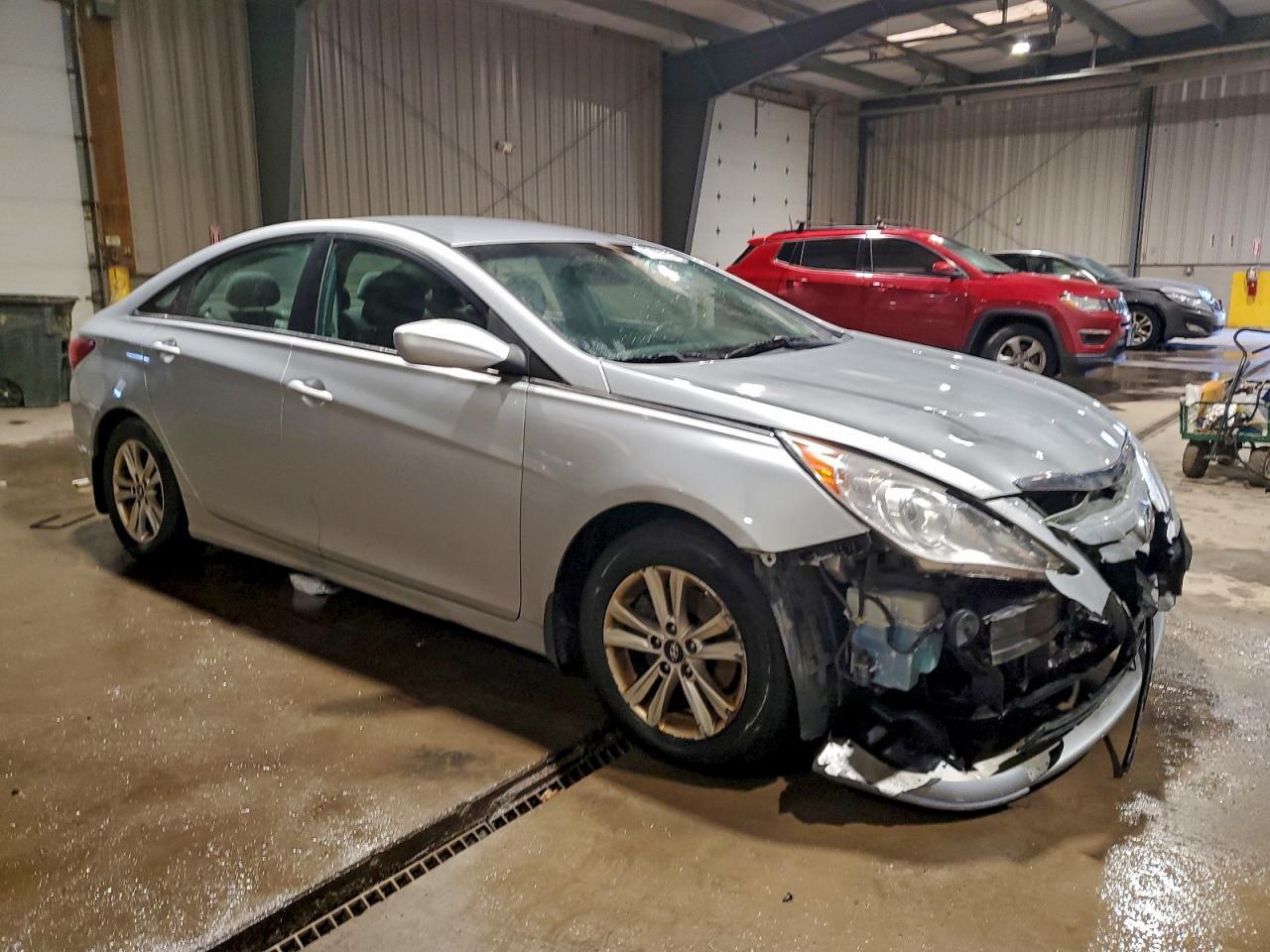 2013 Hyundai Sonata Gls - Image 4