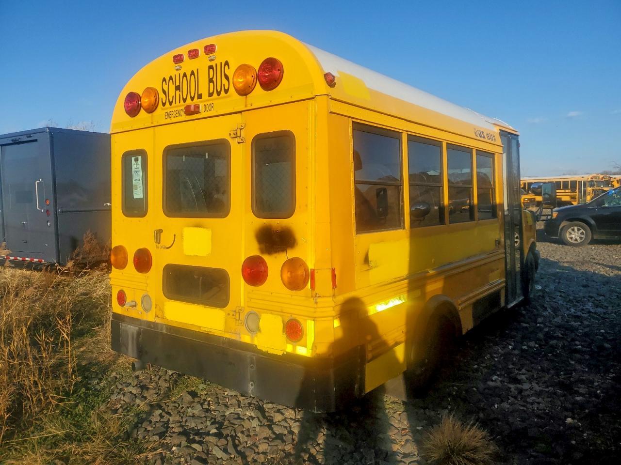 2006 Bluebird Micro Bird G3500 - School Bus - Фото 4