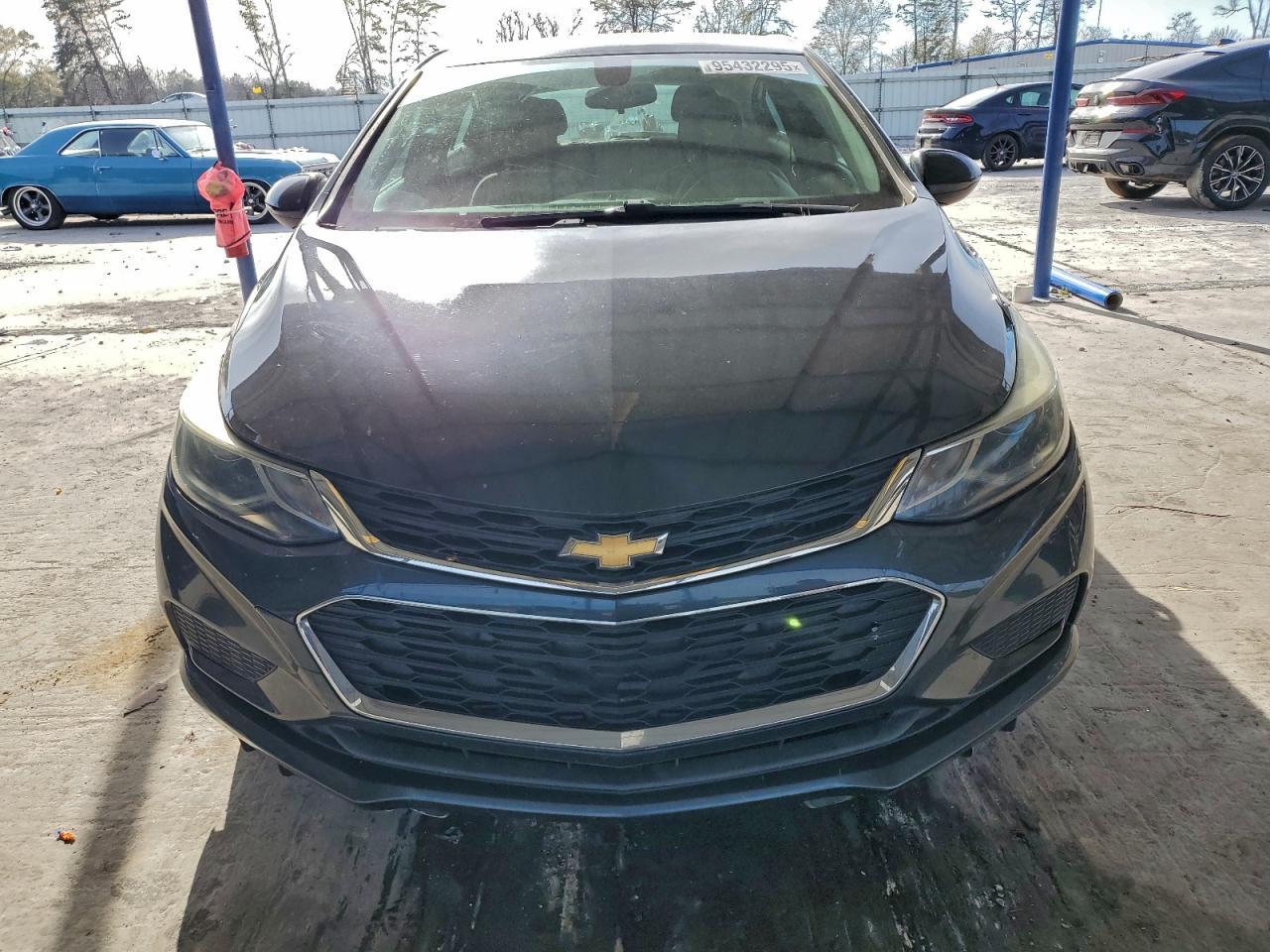 2017 Chevrolet Cruze Lt - Image 5