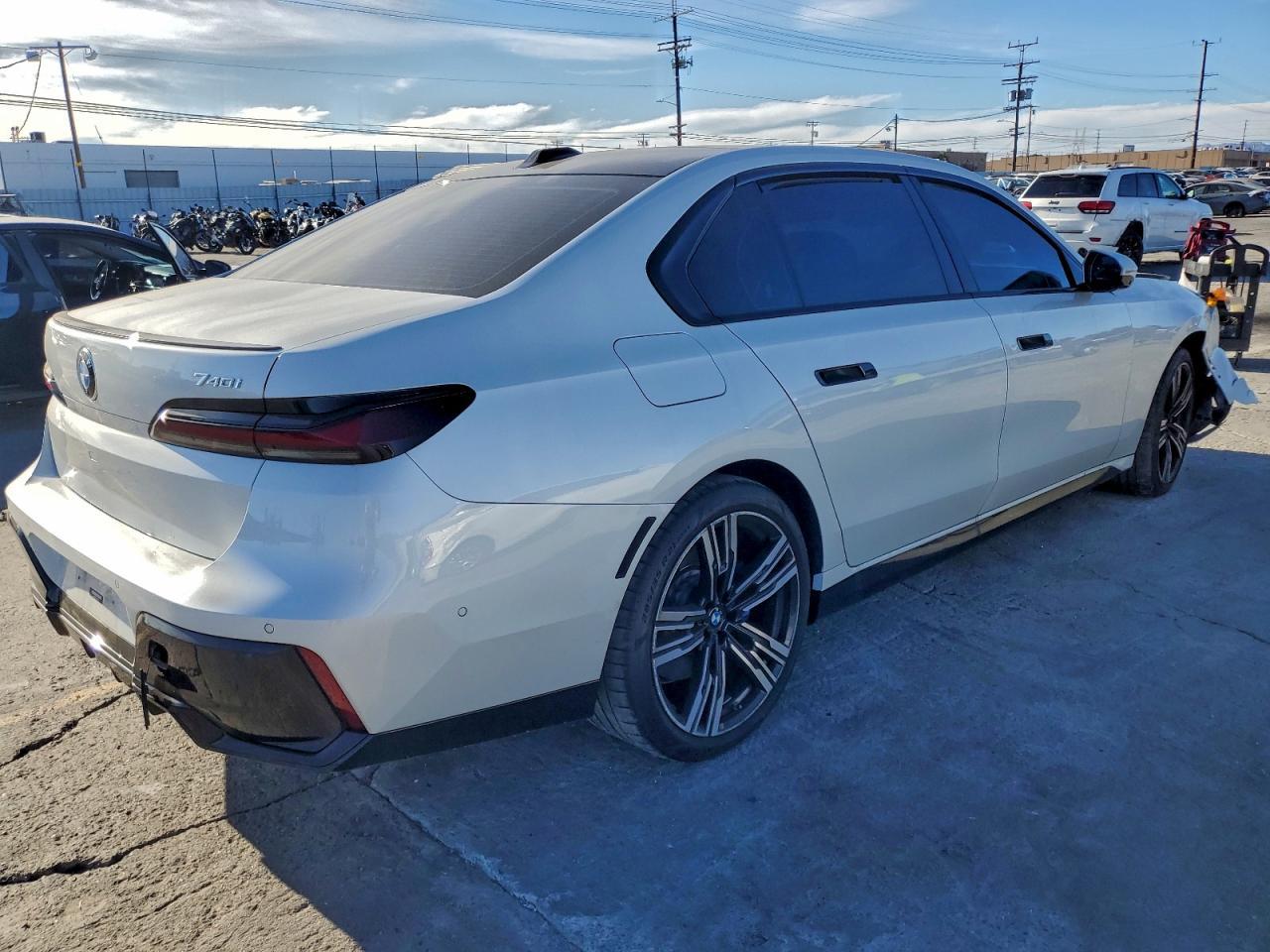 2023 BMW 740 I - Image 3