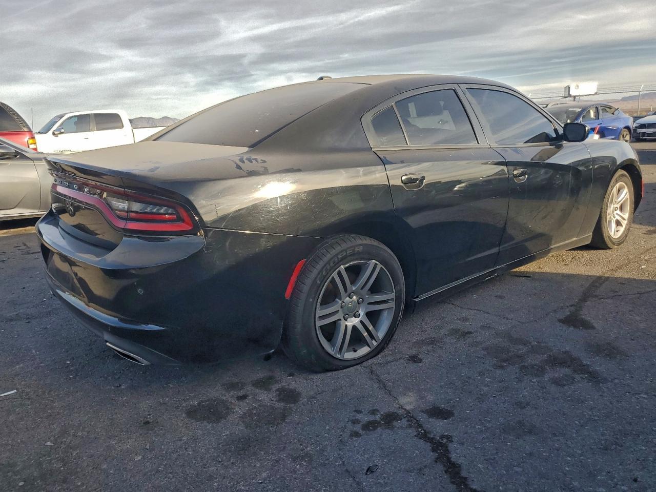 2021 Dodge Charger Sxt - Фото 3