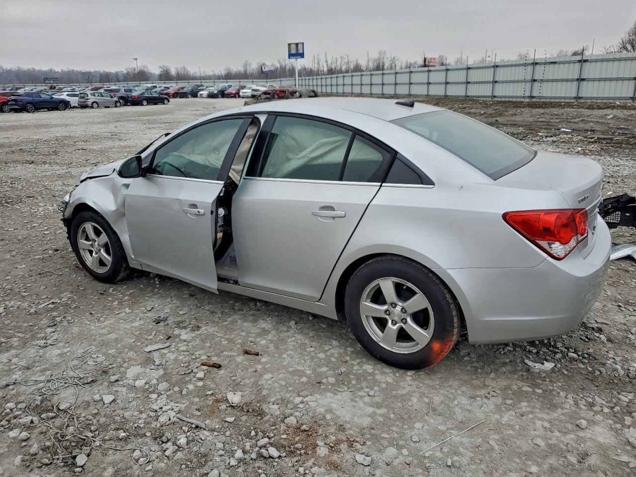 2013 Chevrolet Cruze Lt - Фото 2