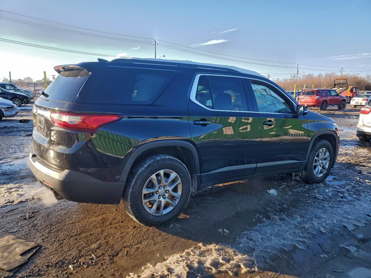 2019 Chevrolet Traverse Lt - Фото 3