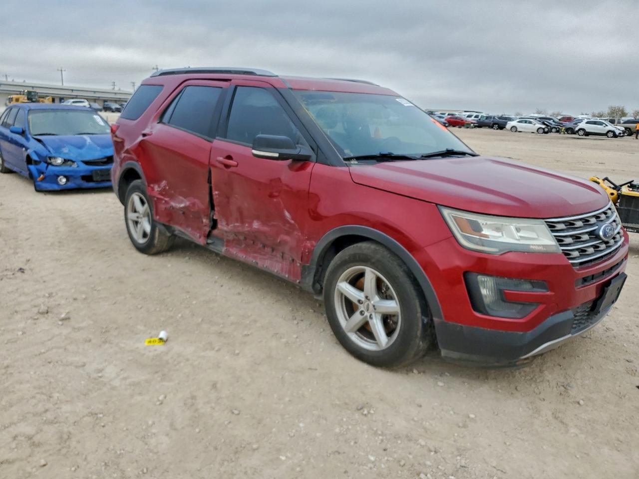 2016 Ford Explorer Xlt - Фото 4