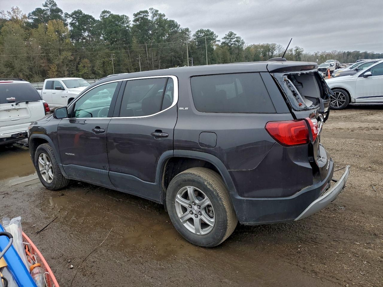 2018 GMC Acadia - Image 2