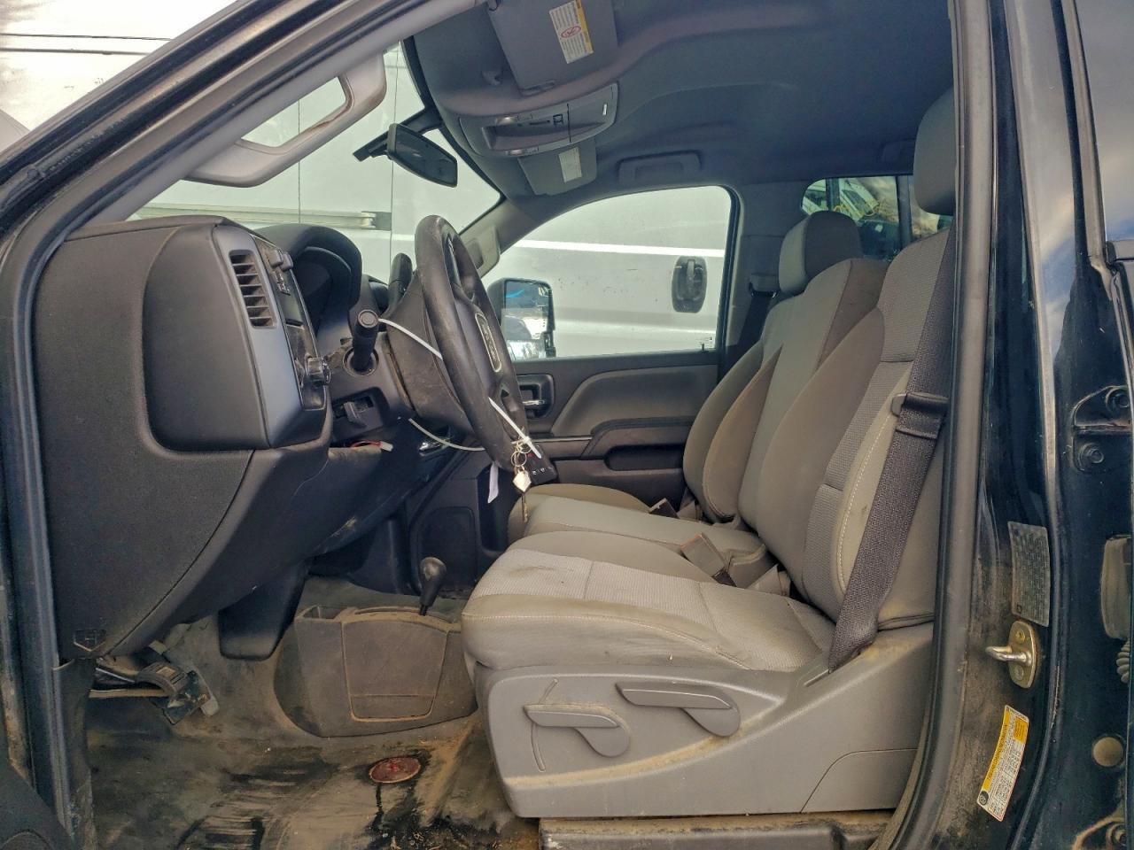 2018 GMC Sierra K3500 - Image 7