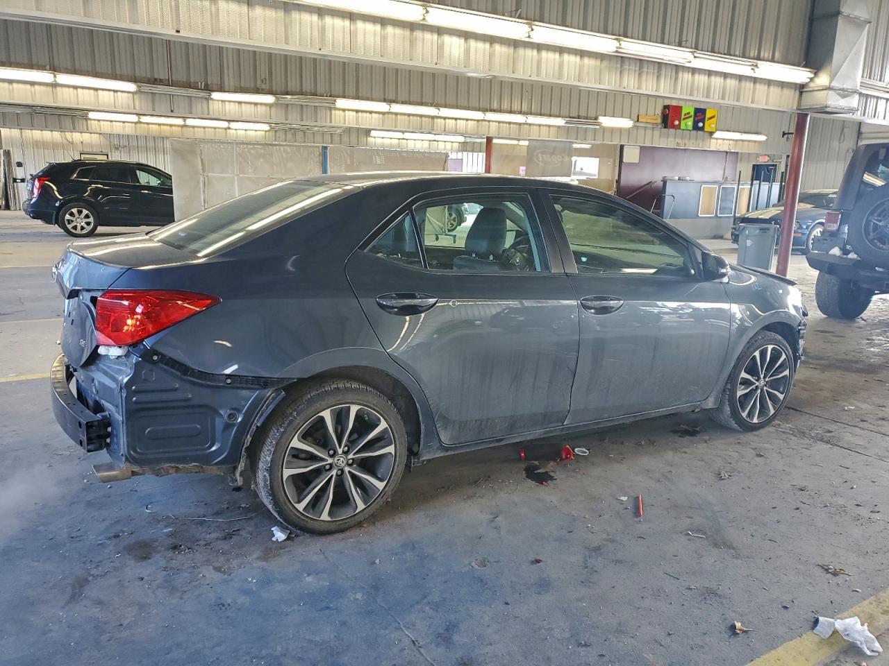 2019 Toyota Corolla Se - Фото 3