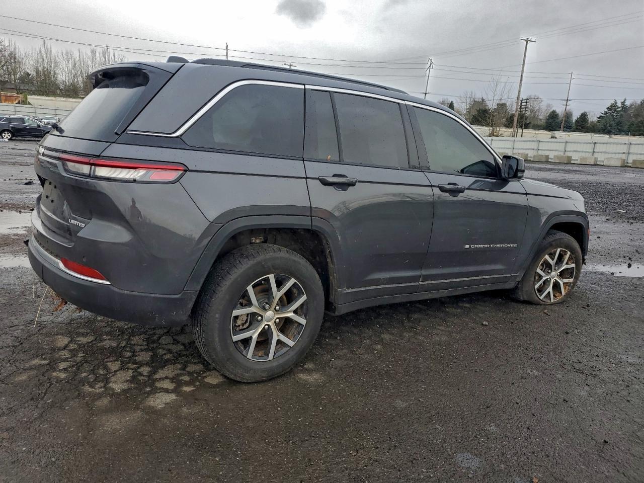 2025 Jeep Grand Cherokee Limited - Image 3