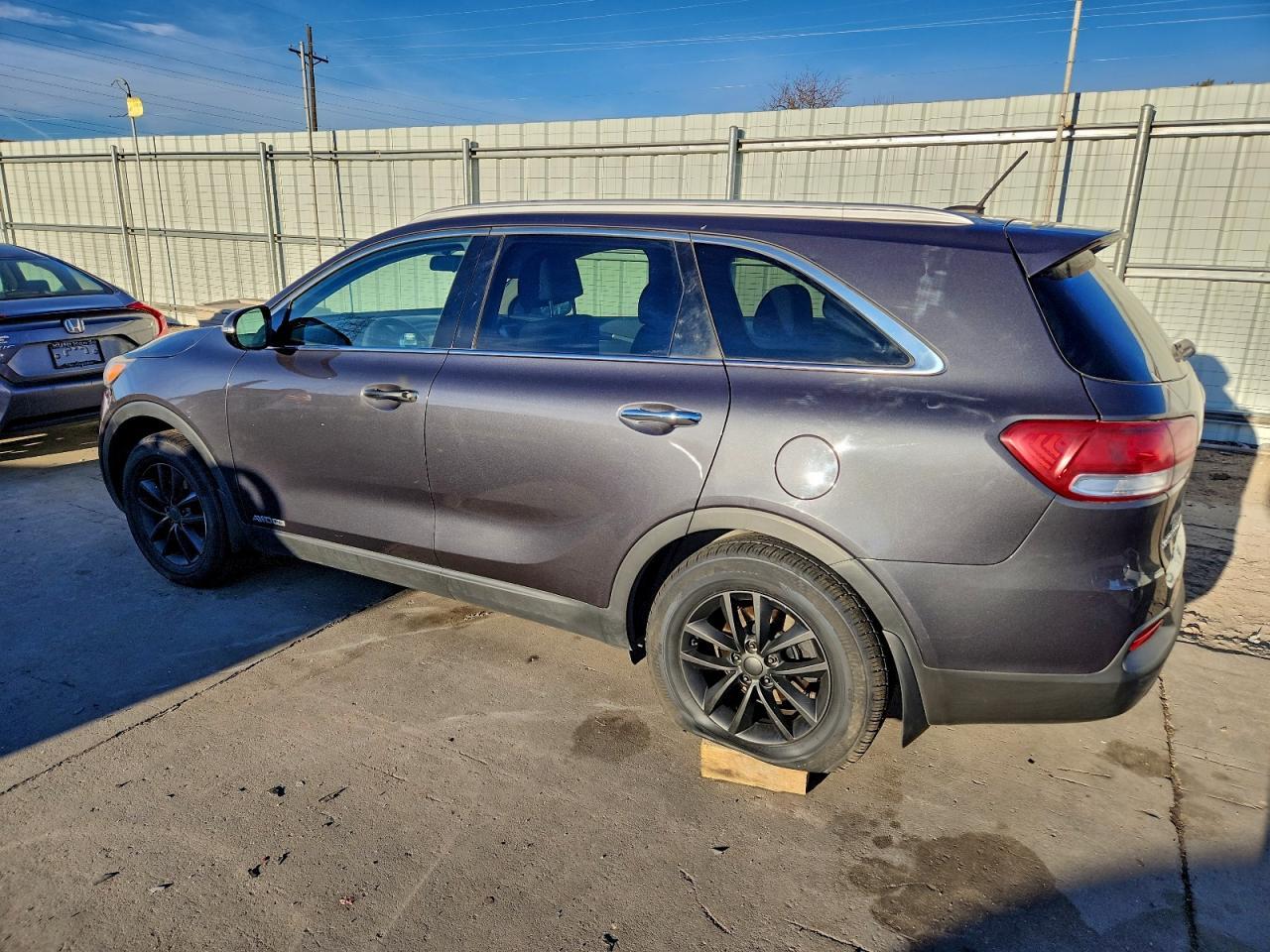 2017 Kia Sorento Lx - Фото 2