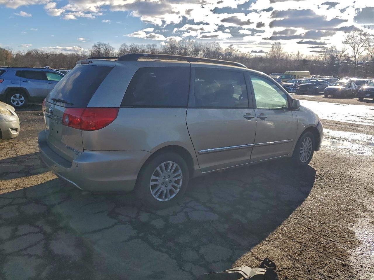 2008 Toyota Sienna Xle - Image 3