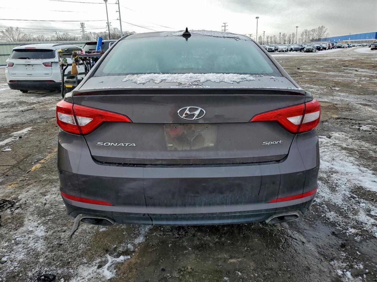 2016 Hyundai Sonata Sport - Image 6