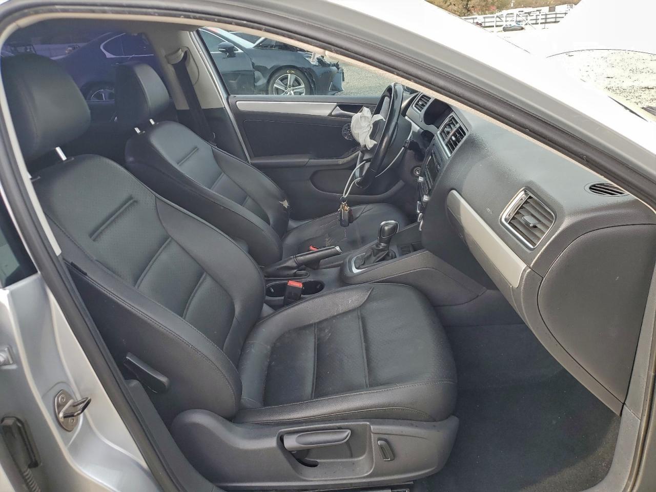 2013 Volkswagen Jetta Se - Image 7