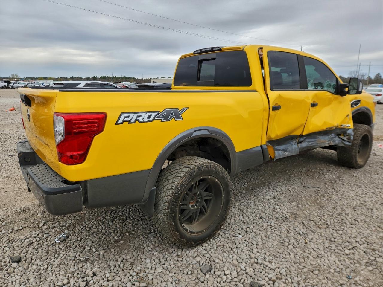 2016 Nissan Titan Xd Sl - Фото 3