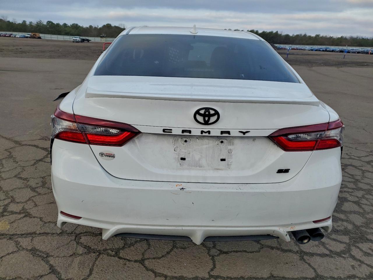2022 Toyota Camry Se - Фото 6