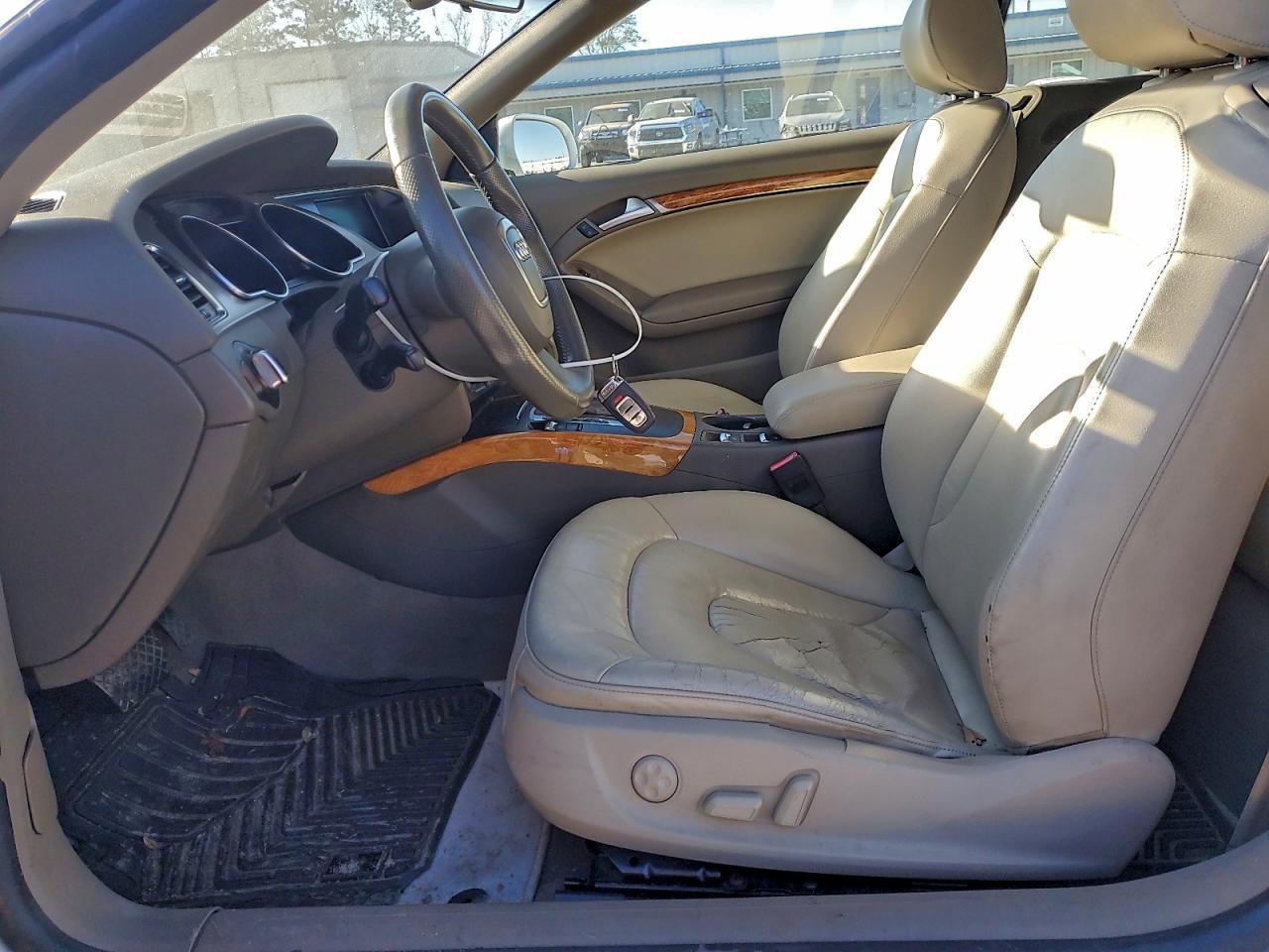 2010 Audi A5 Premium Plus - Фото 7