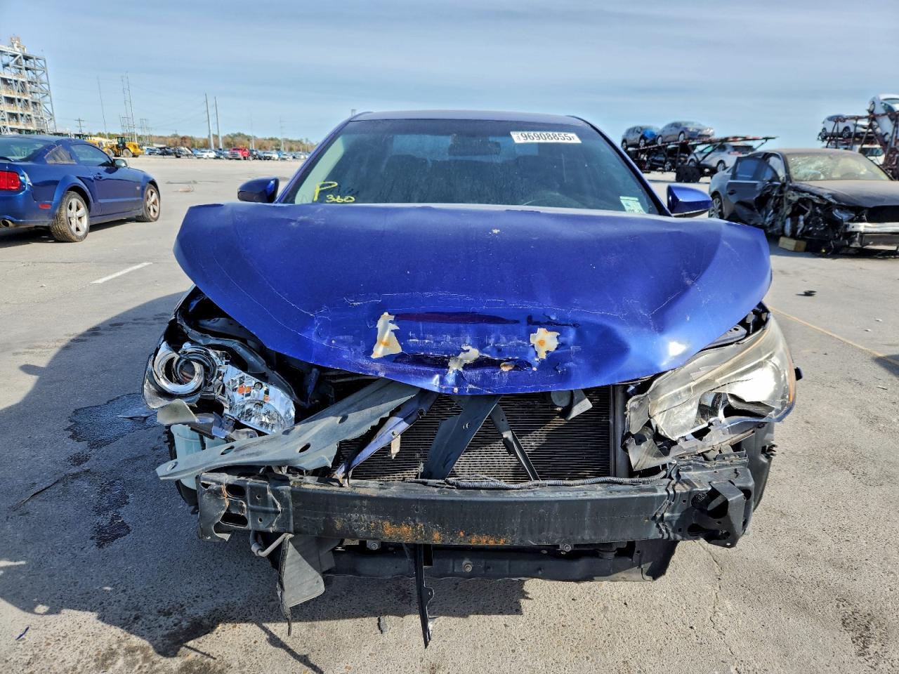 2016 Toyota Camry Le - Image 5