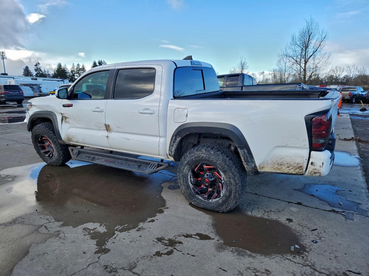 2018 Toyota Tacoma Double Cab - Image 2