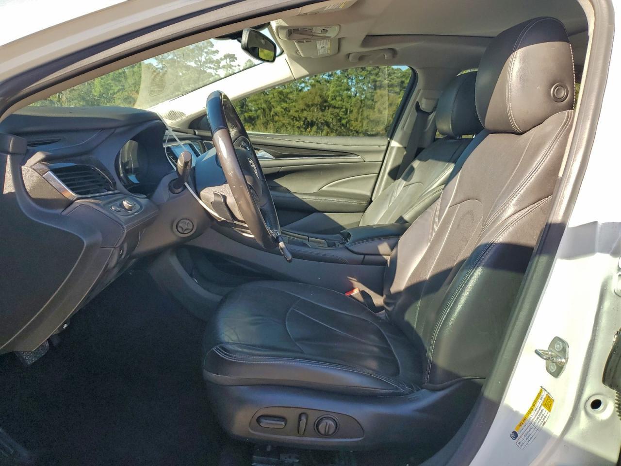 2018 Buick Lacrosse Essence - Image 7