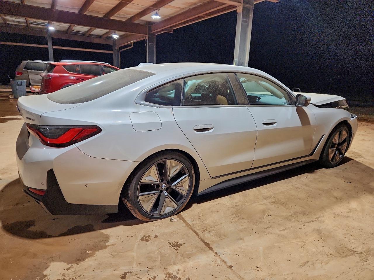 2025 BMW I4 Edrive 40 - Image 3