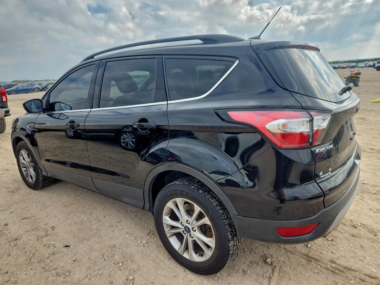 2018 Ford Escape Se - Image 2