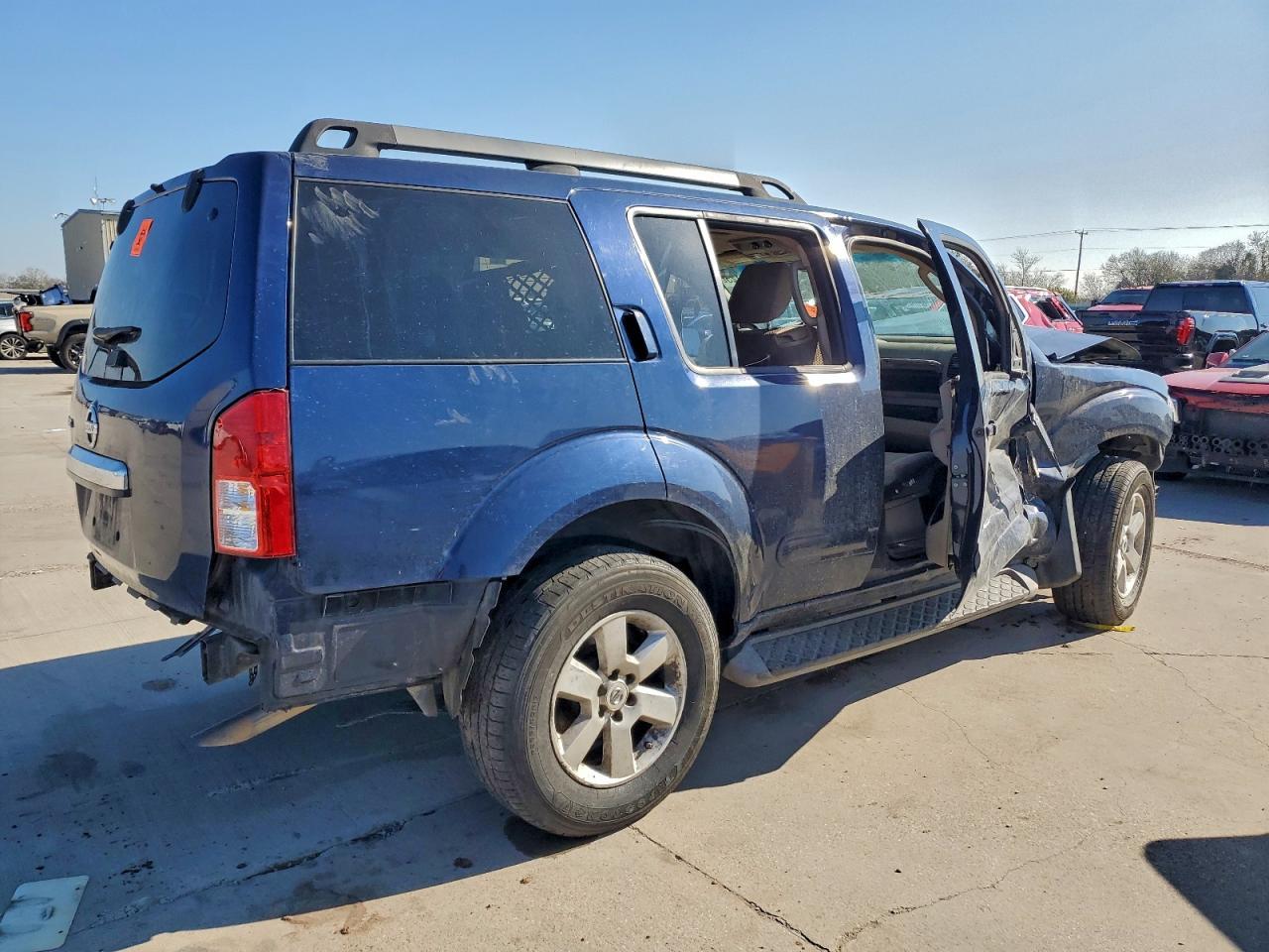 2012 Niss Pathfinder - Фото 3