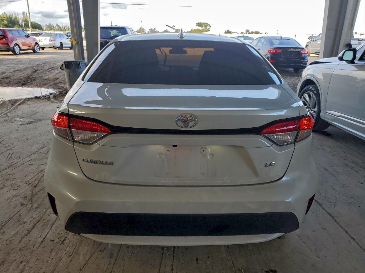 2022 Toyota Corolla Le - Фото 6
