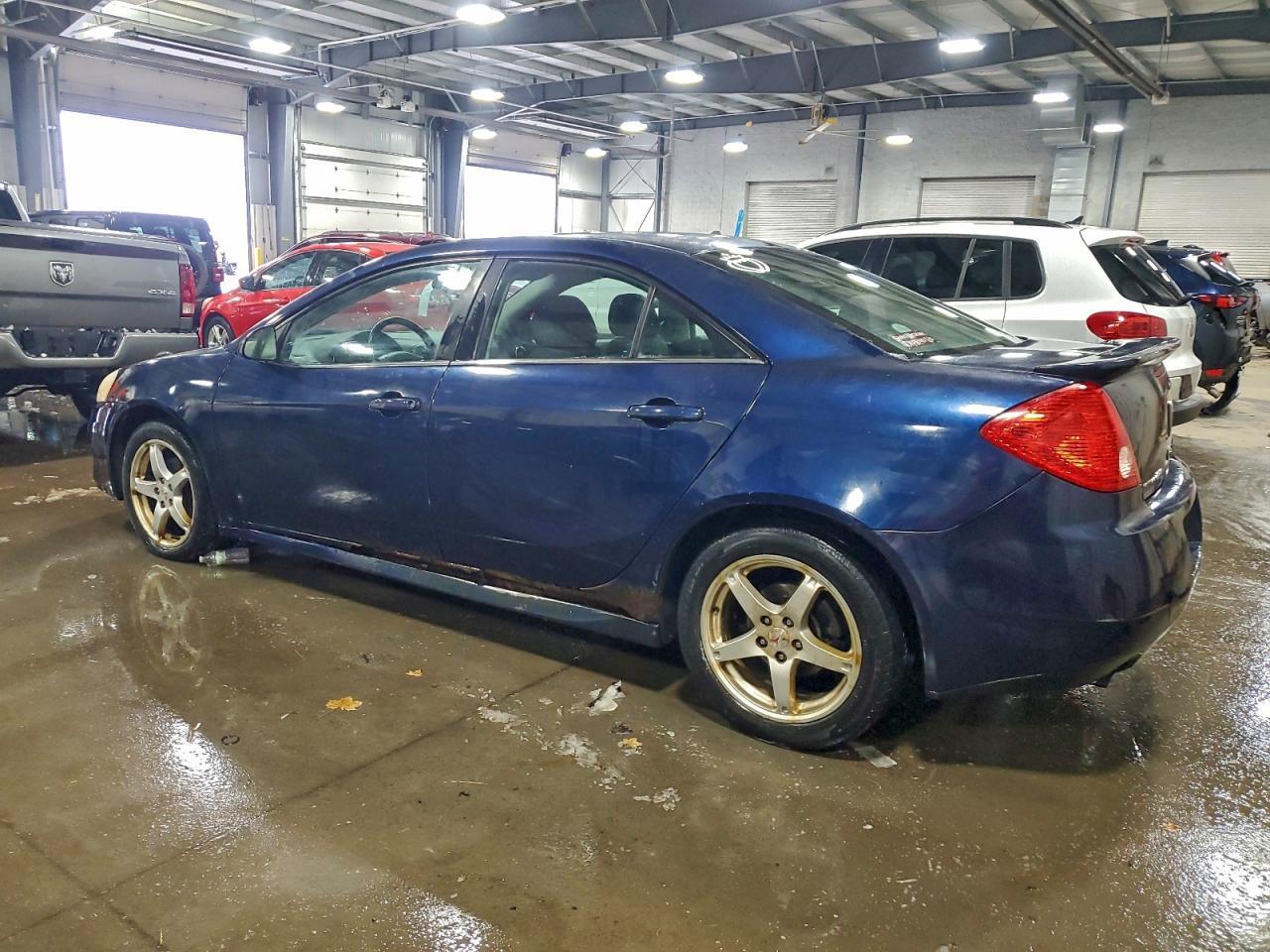 2009 Pontiac G6 - Фото 2