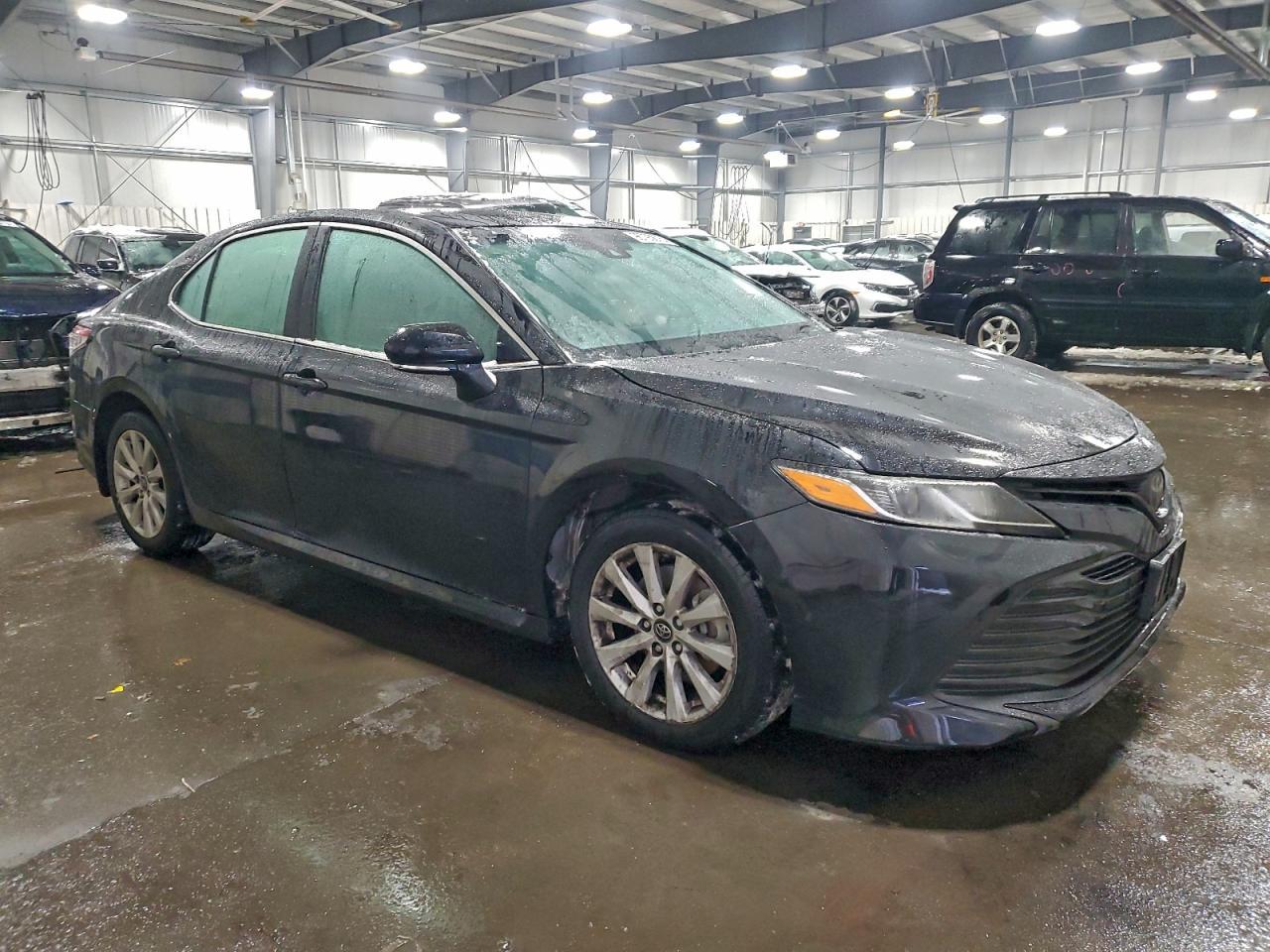 2023 Toyota Camry Le - Фото 4