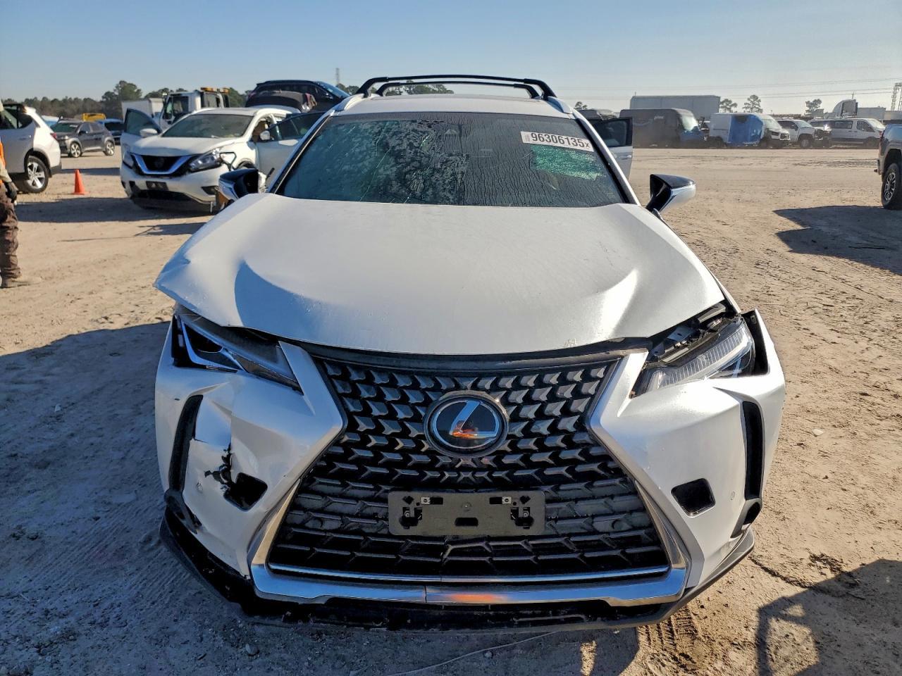 2022 Lexus Ux 200 Base - Image 5