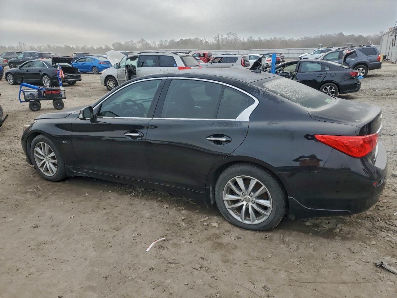 2016 Infiniti Q50 Premium - Фото 2