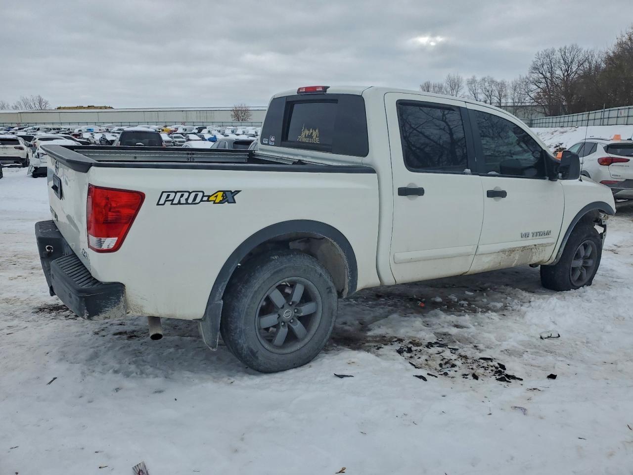 2015 Nissan Titan S - Фото 3