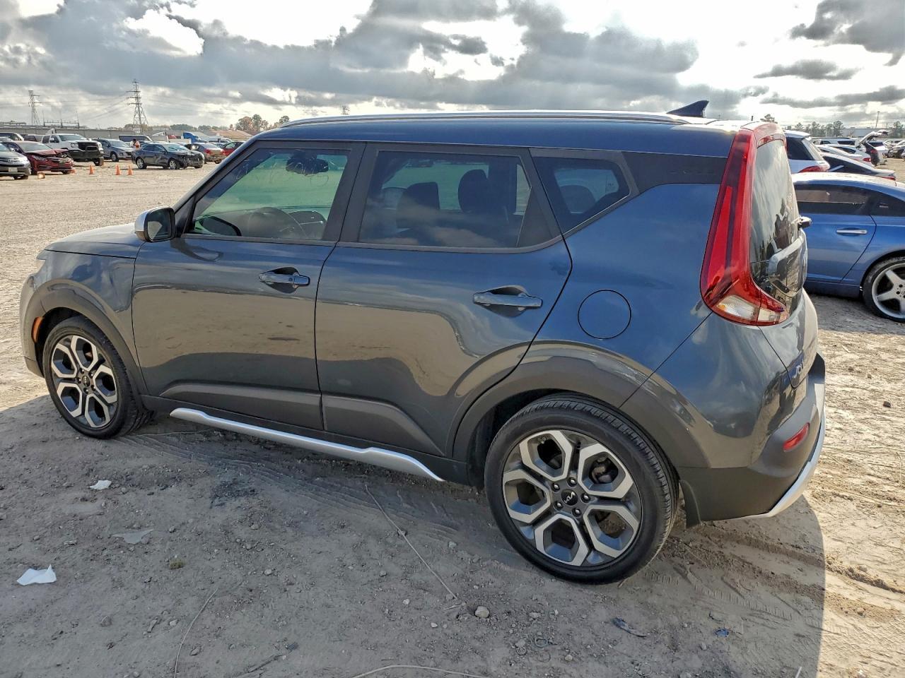 2022 Kia Soul Lx - Фото 2