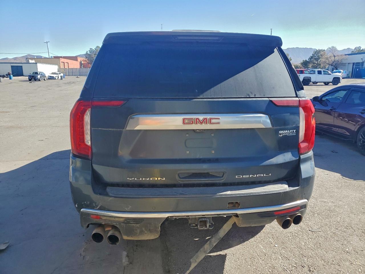 2021 GMC Yukon Denali - Фото 6