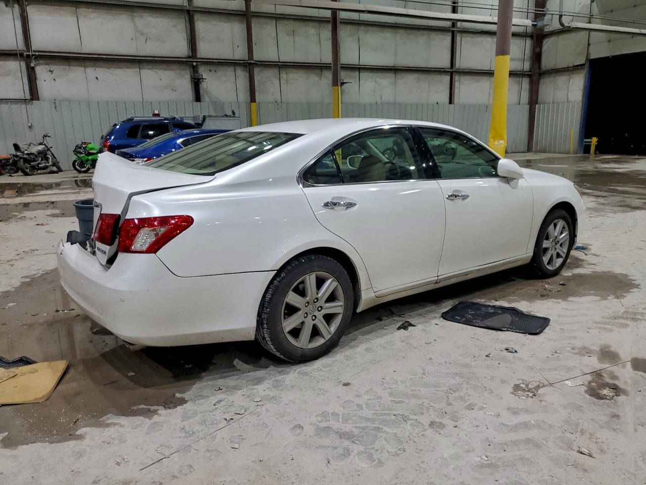 2009 Lexus Es 350 - Image 3
