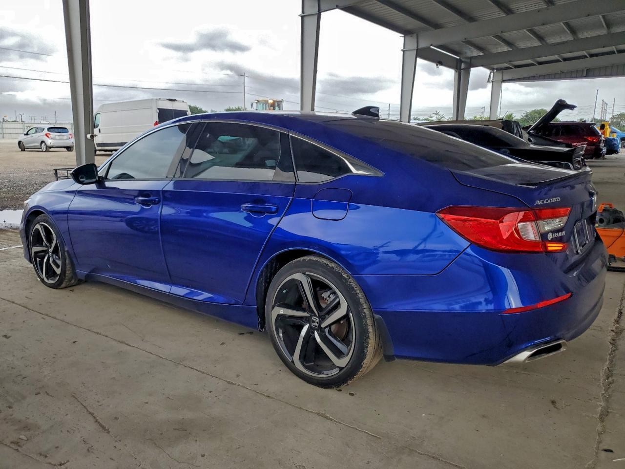2022 Honda Accord Sport - Фото 2