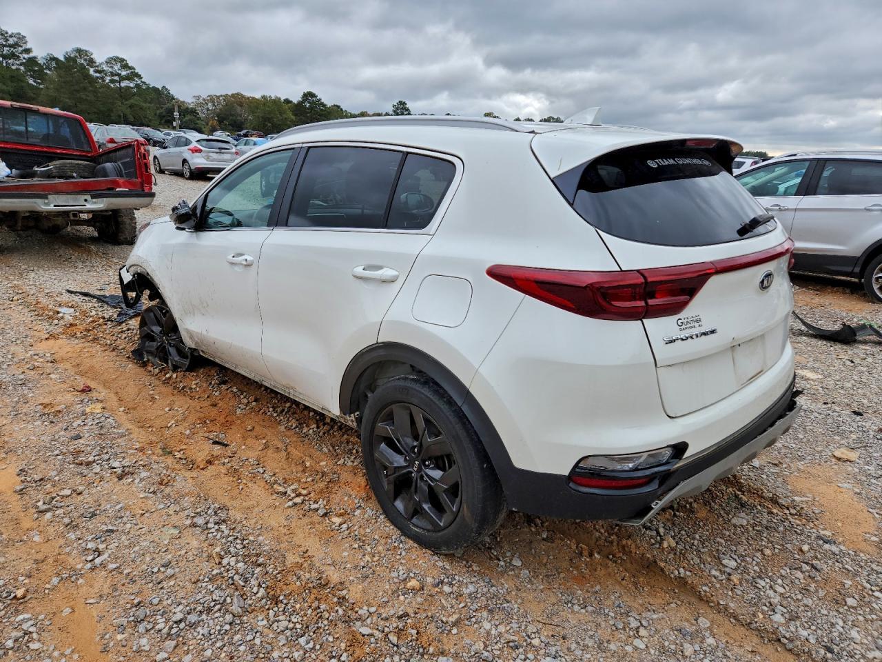 2020 Kia Sportage S - Фото 2