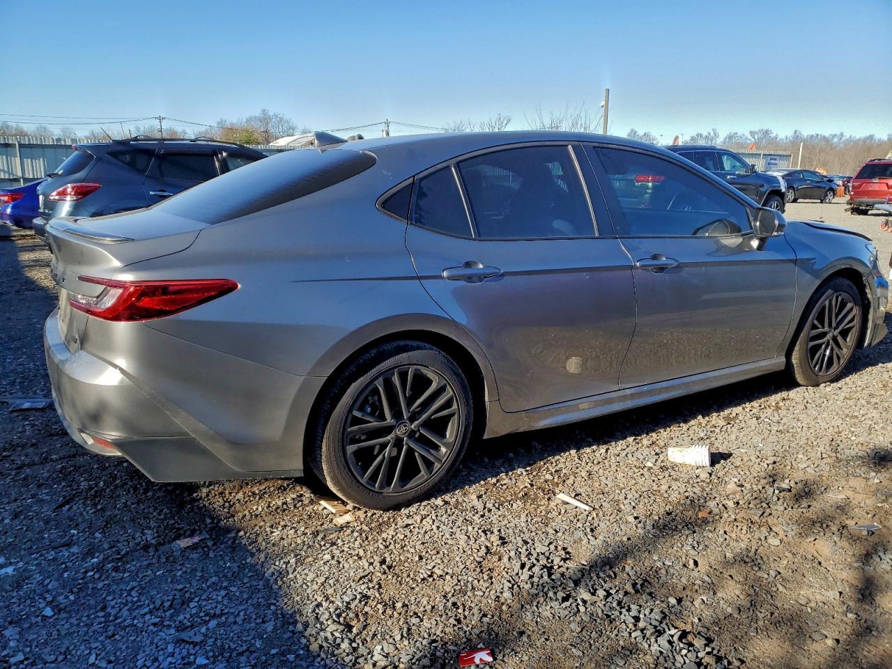 2025 Toyota Camry Xse - Фото 3