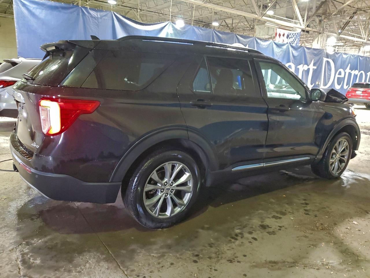 2022 Ford Explorer Xlt - Image 3