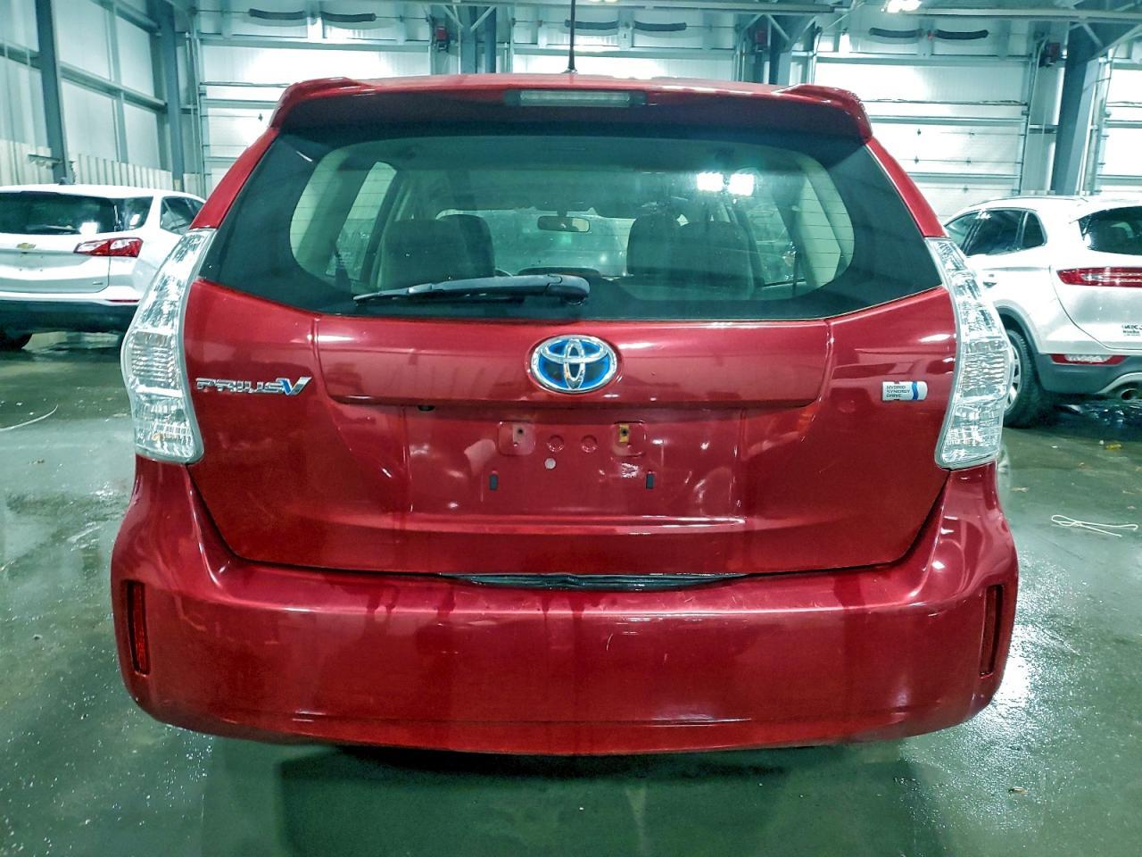 2013 Toyota Prius V - Фото 6
