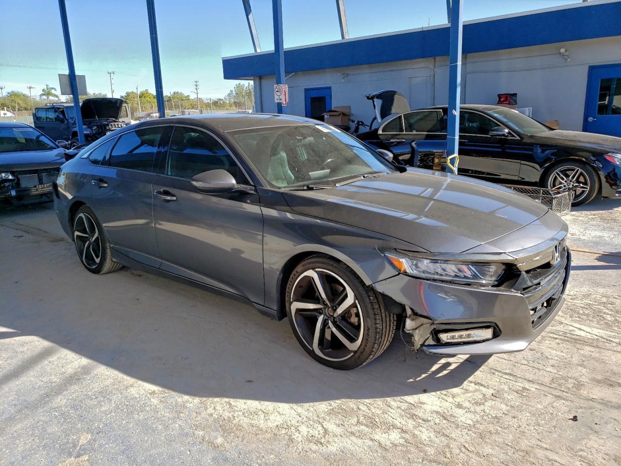 2020 Honda Accord Sport - Image 4