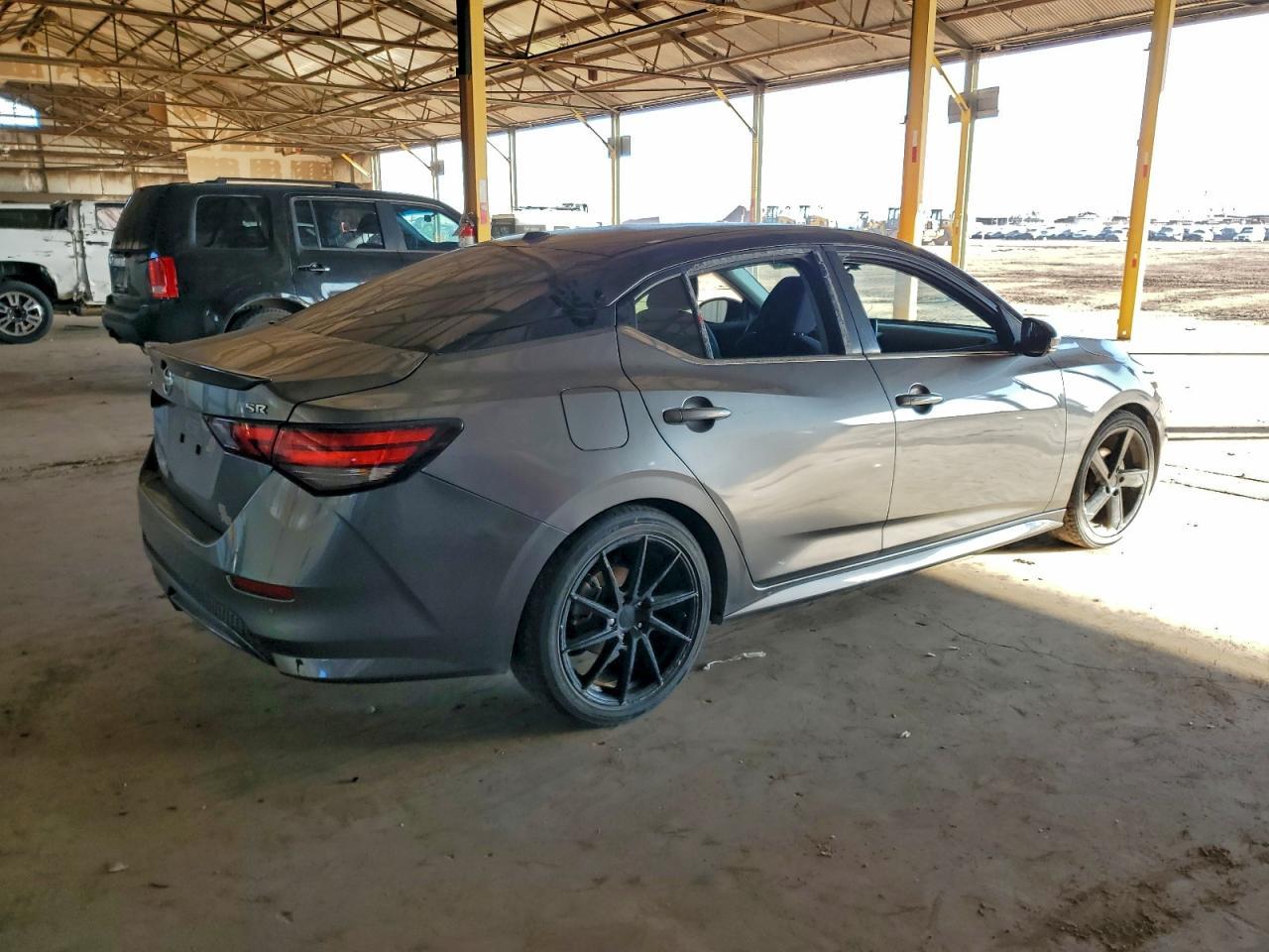 2021 Nissan Sentra Sr - Фото 3