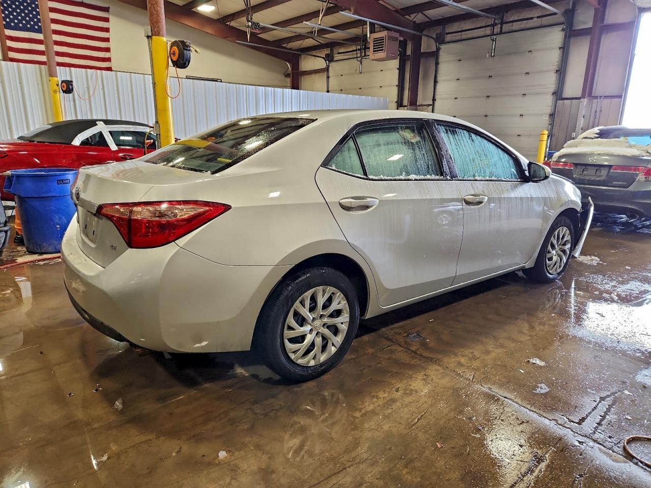2018 Toyota Corolla L - Фото 3