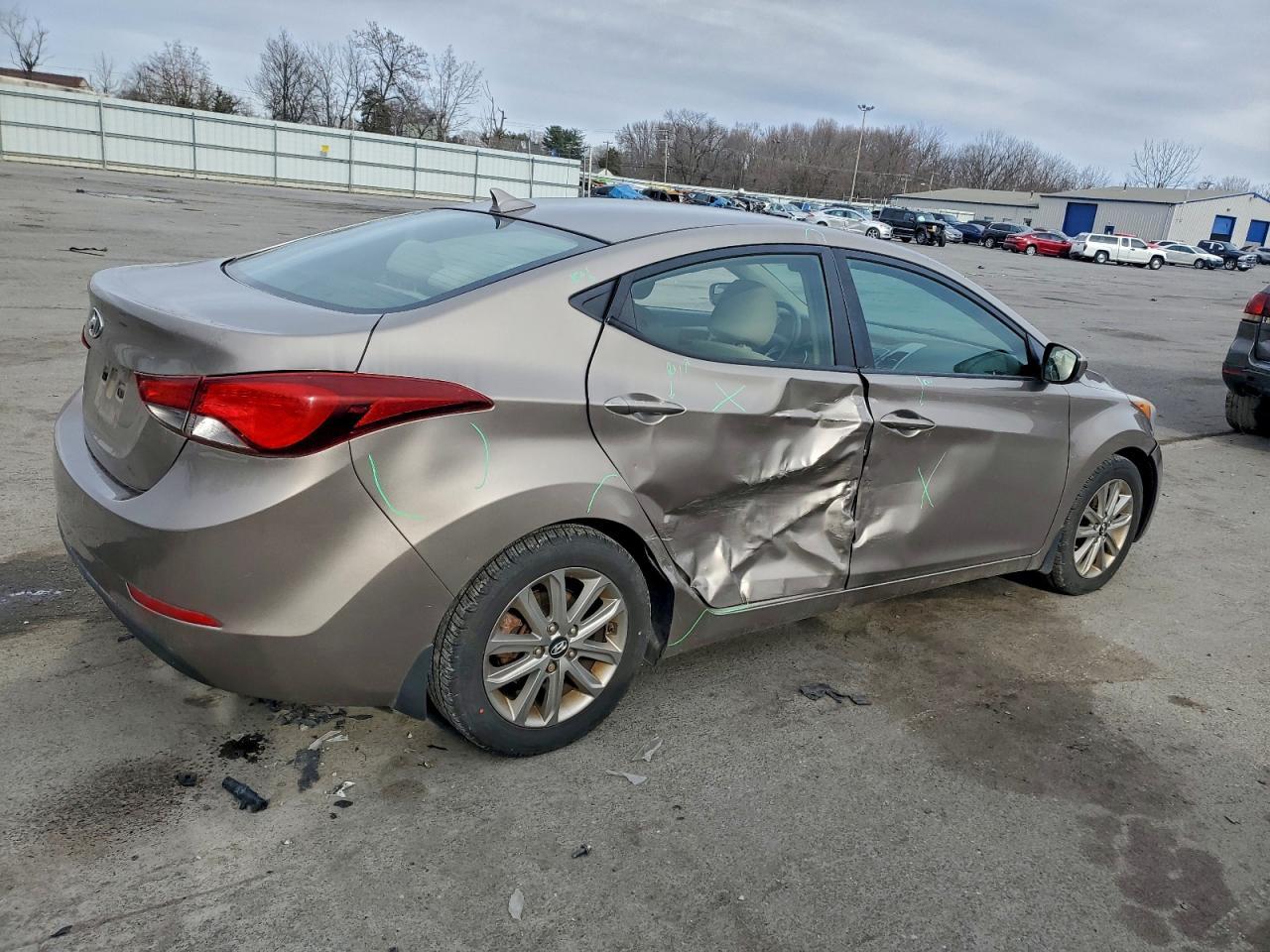 2014 Hyundai Elantra Se - Фото 3