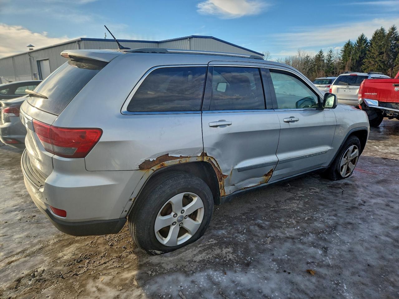 2012 Jeep Grand Cherokee Laredo - Image 3