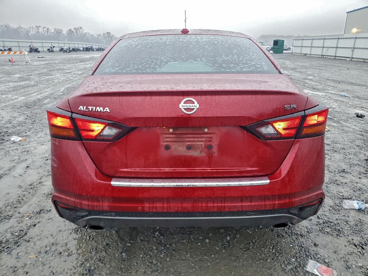 2021 Nissan Altima Sr - Фото 6